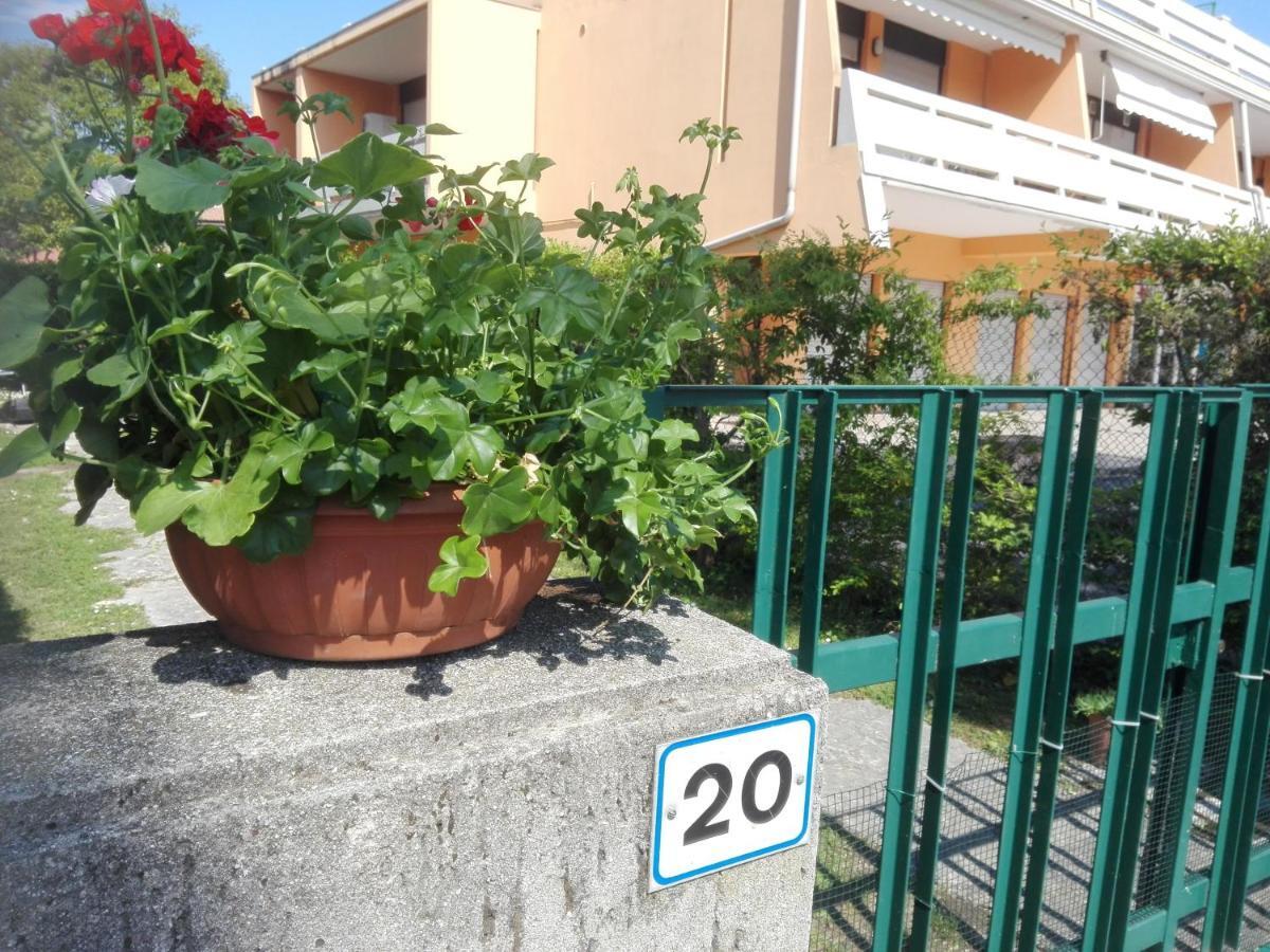 Casa Vacanza Clavel Cin Leilighet Sirmione Eksteriør bilde