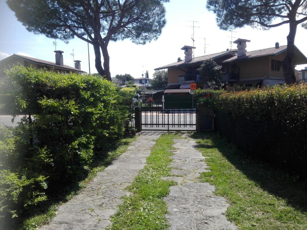 Casa Vacanza Clavel Cin Leilighet Sirmione Eksteriør bilde